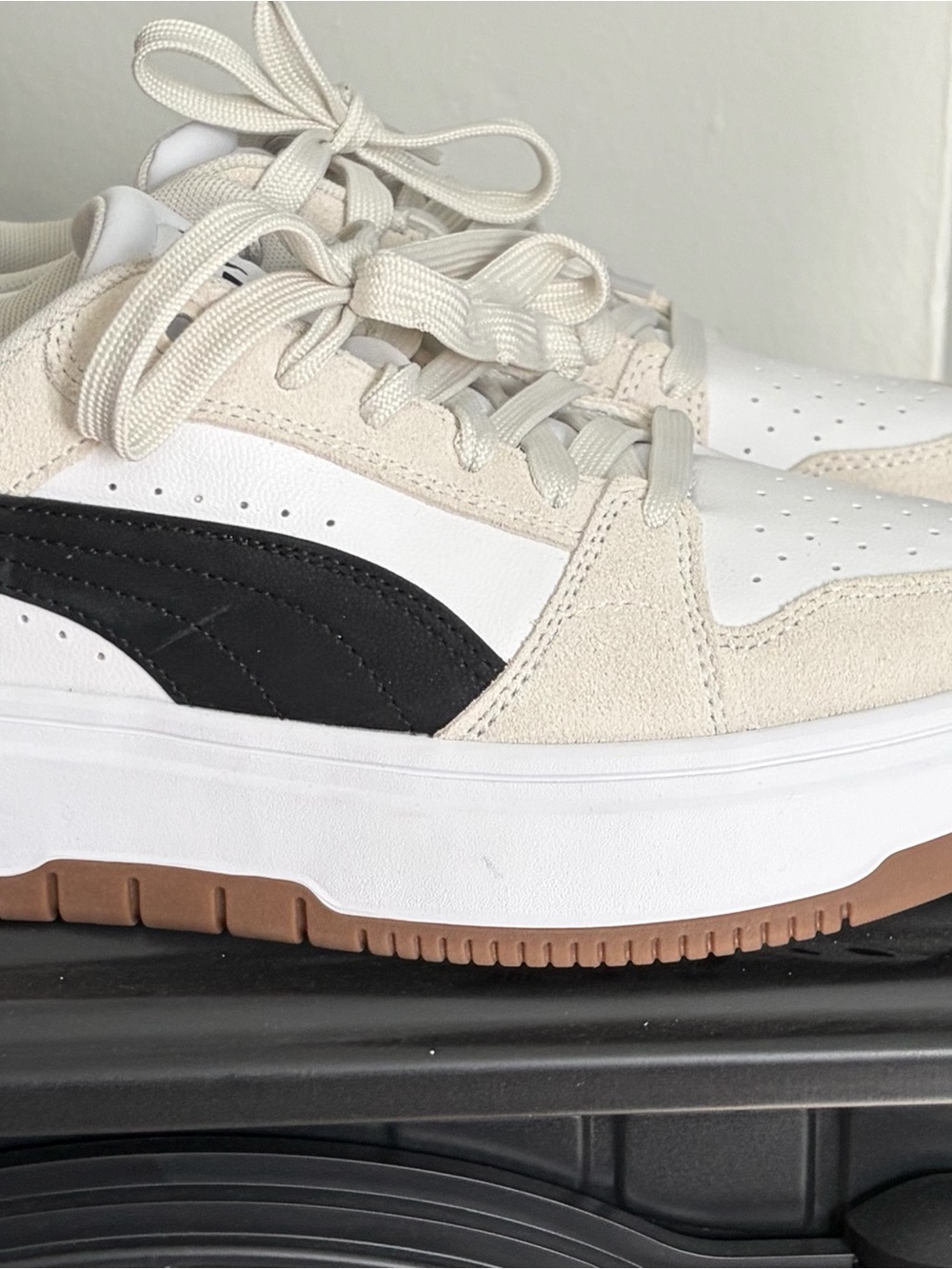Puma Cream & Black Suede Platform Trainers with Gum Sole - Picture 2 of 8